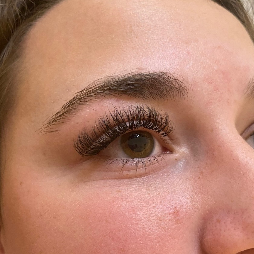 Lash Extensions- Hybrid