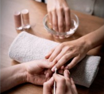 ORGANIC MANICURES