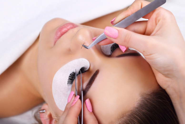 Mobile Lash technician 
